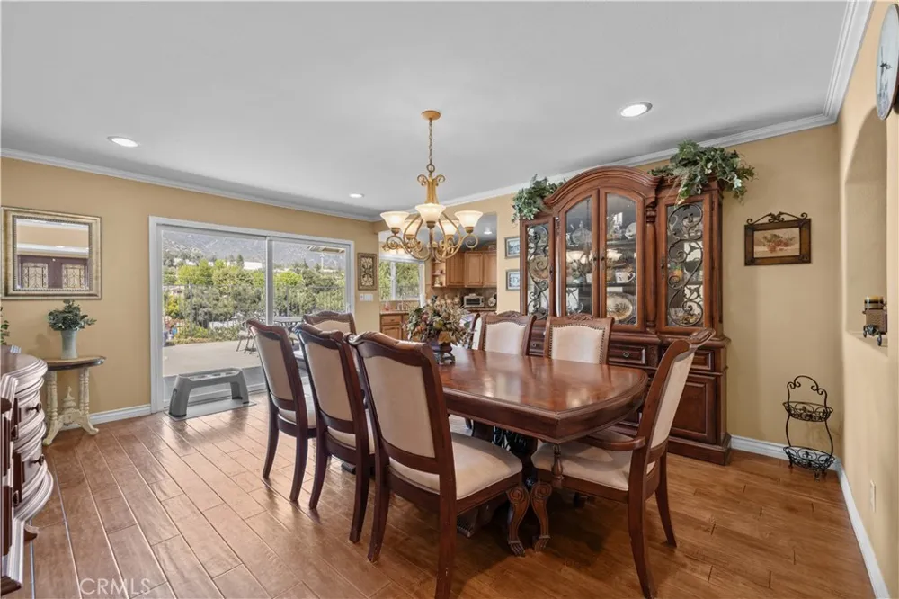 9408 True Knoll Drive Tujunga, CA 91042