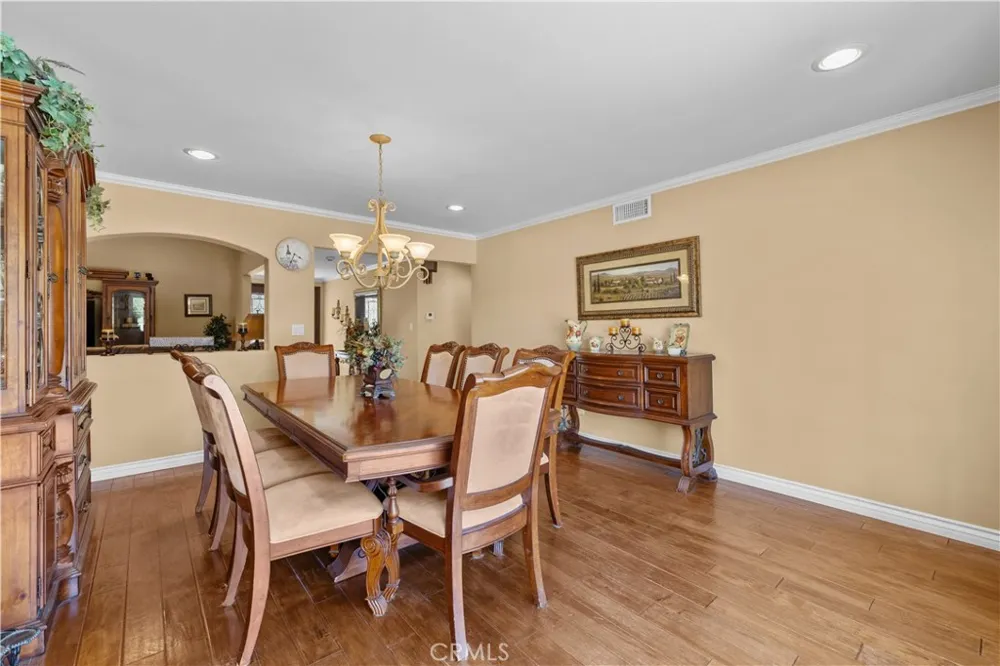 9408 True Knoll Drive Tujunga, CA 91042