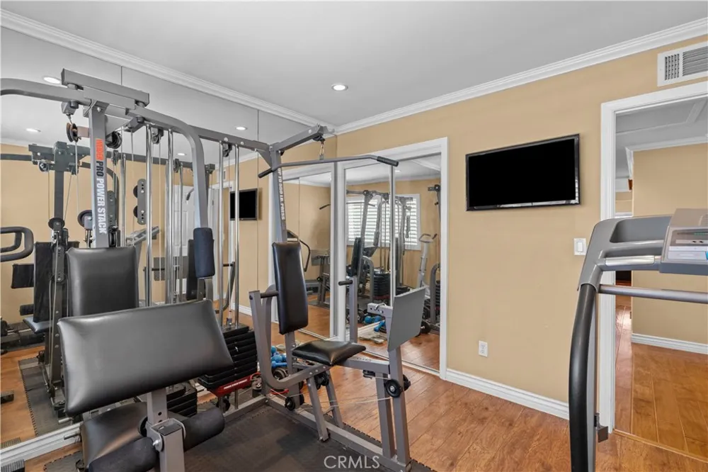 9408 True Knoll Drive Tujunga, CA 91042