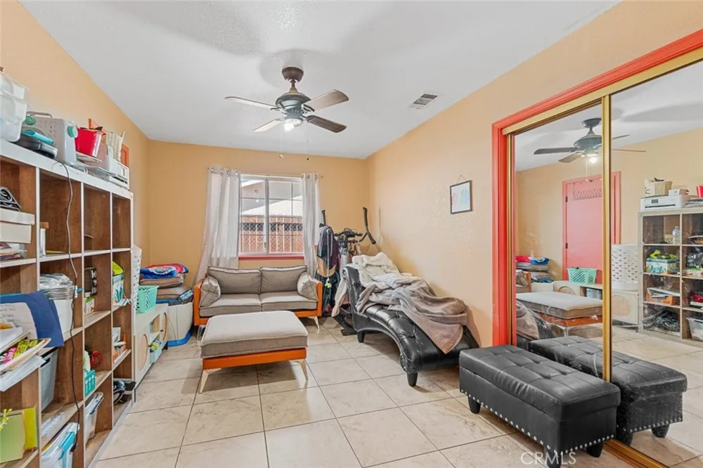 9121 Grove Avenue California City, CA 93505