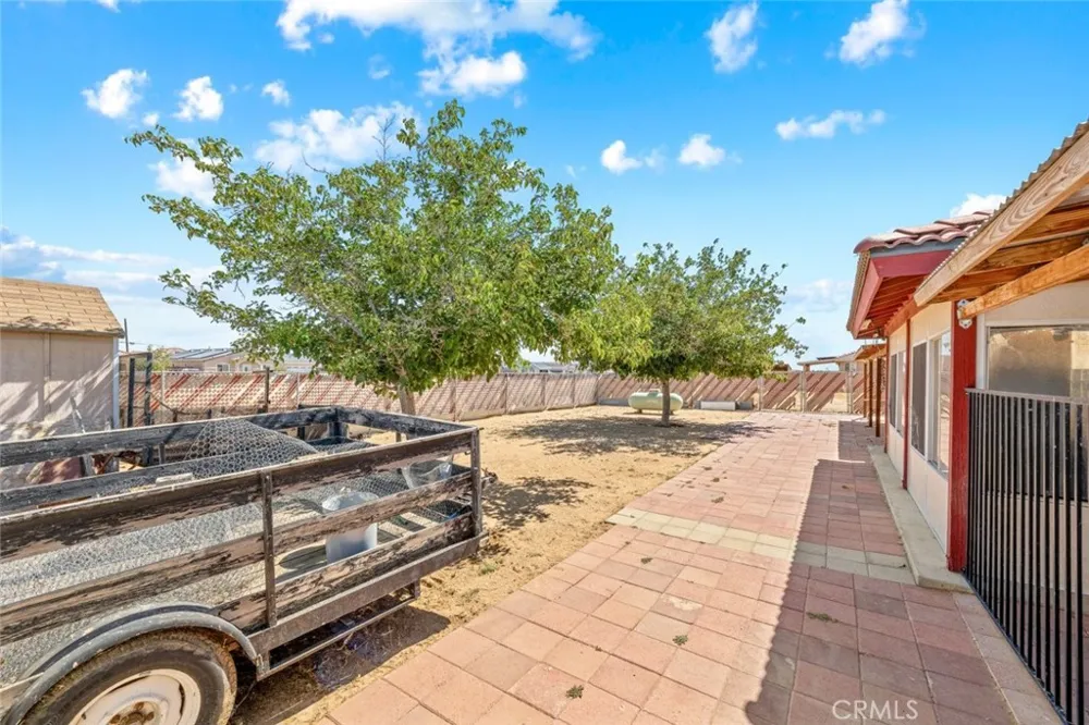 9121 Grove Avenue California City, CA 93505