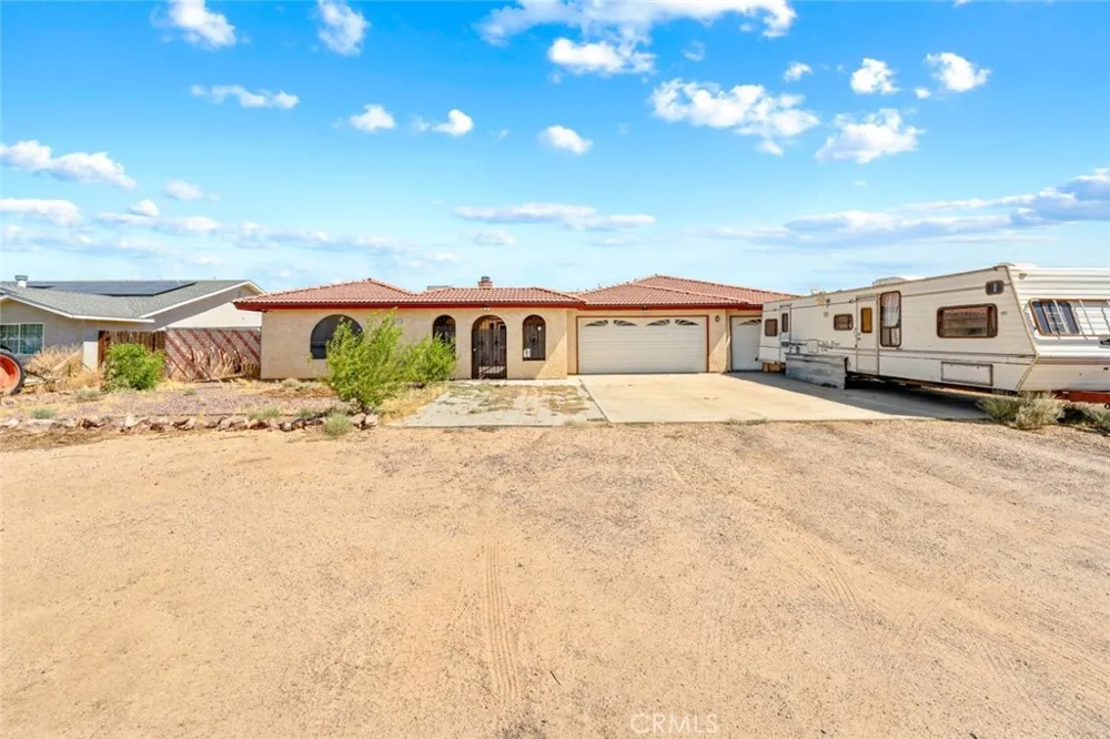 9121 Grove Avenue California City, CA 93505