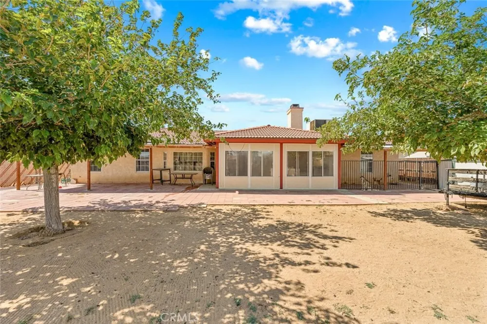 9121 Grove Avenue California City, CA 93505