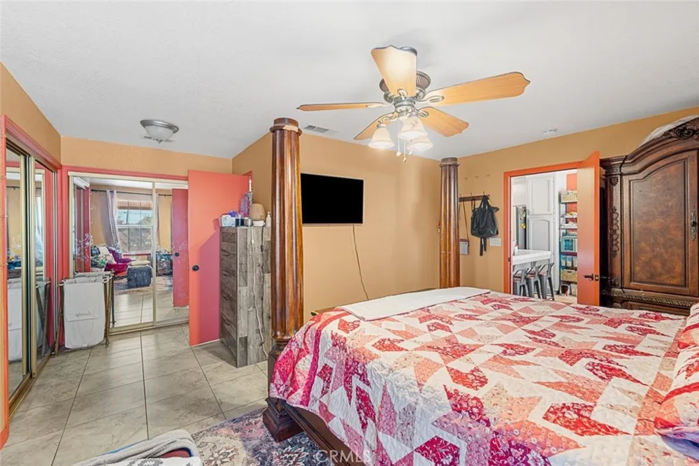 9121 Grove Avenue California City, CA 93505