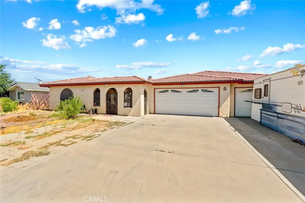 9121 Grove Avenue California City, CA 93505