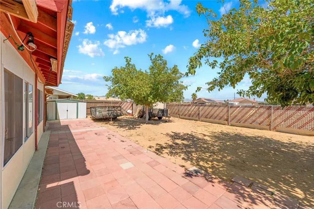 9121 Grove Avenue California City, CA 93505