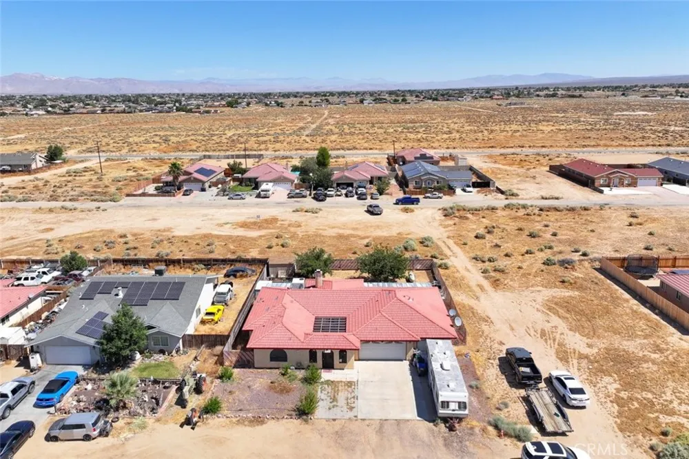 9121 Grove Avenue California City, CA 93505