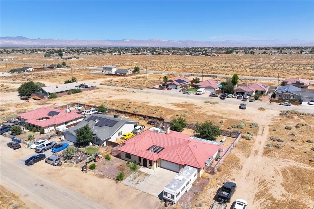 9121 Grove Avenue California City, CA 93505