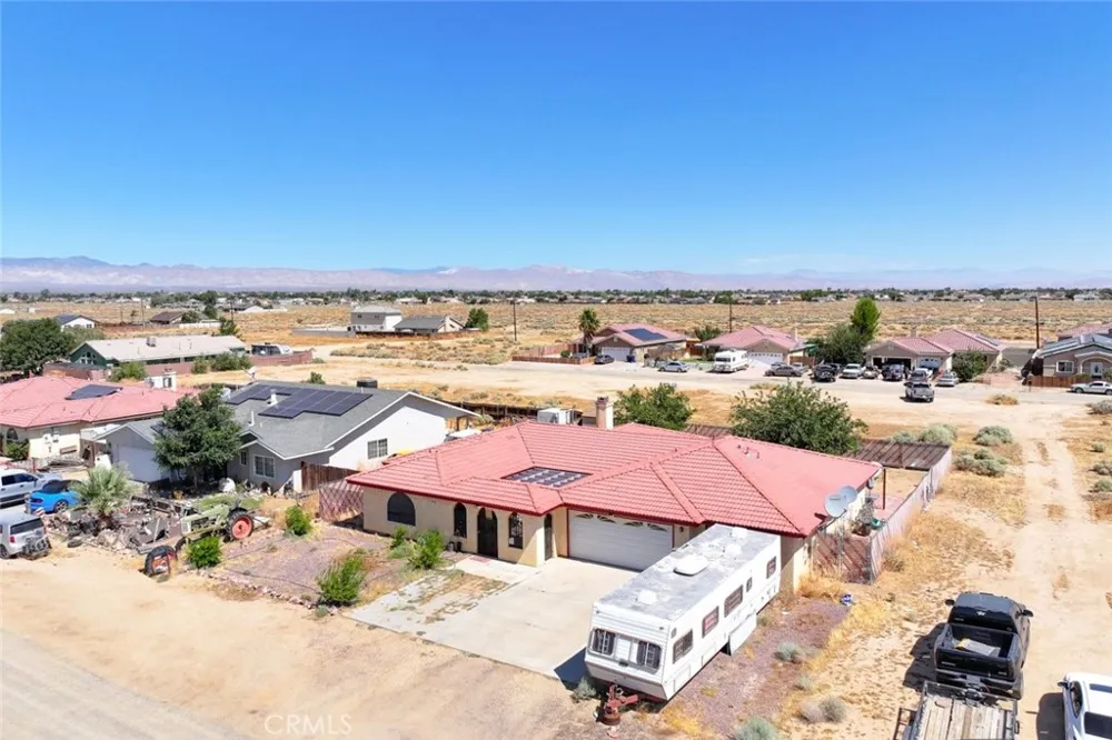 9121 Grove Avenue California City, CA 93505