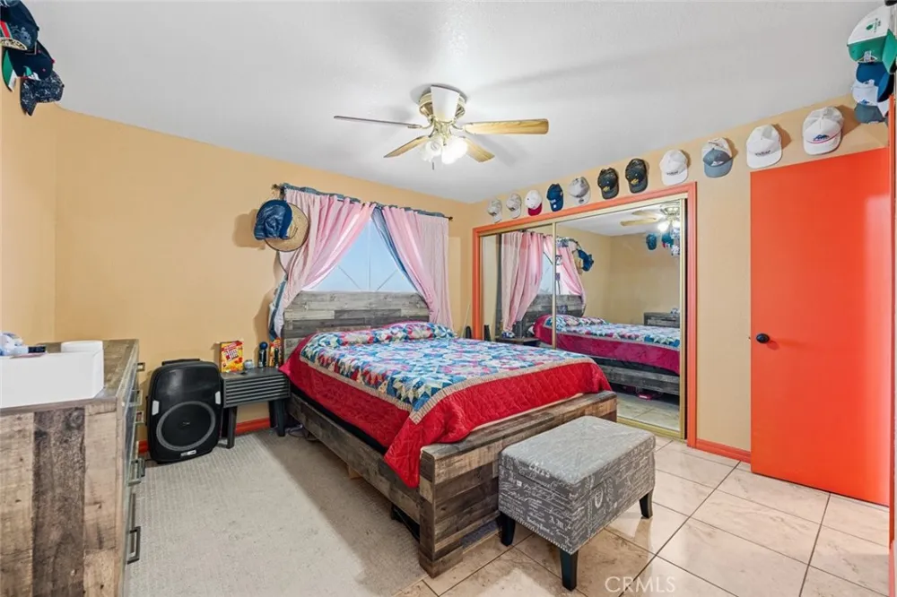 9121 Grove Avenue California City, CA 93505