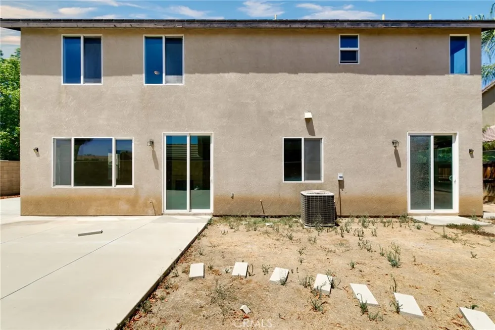 27297 Honey Scented Moreno Valley, CA 92555