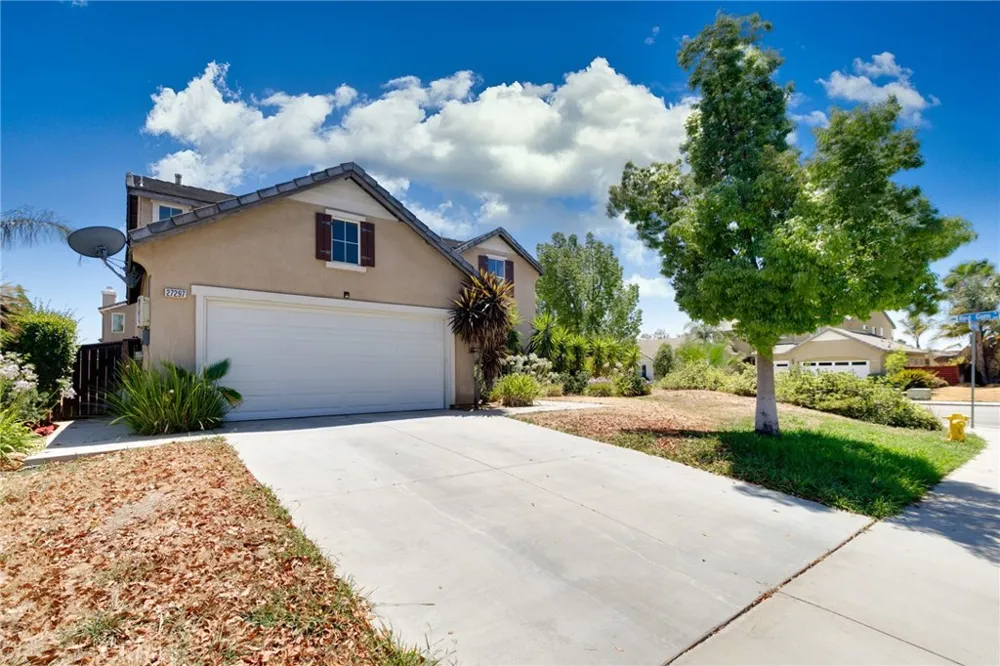 27297 Honey Scented Moreno Valley, CA 92555
