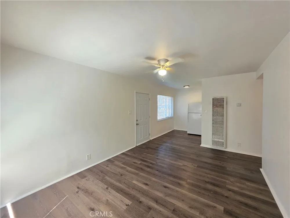 252 E 79th Los Angeles, CA 90003