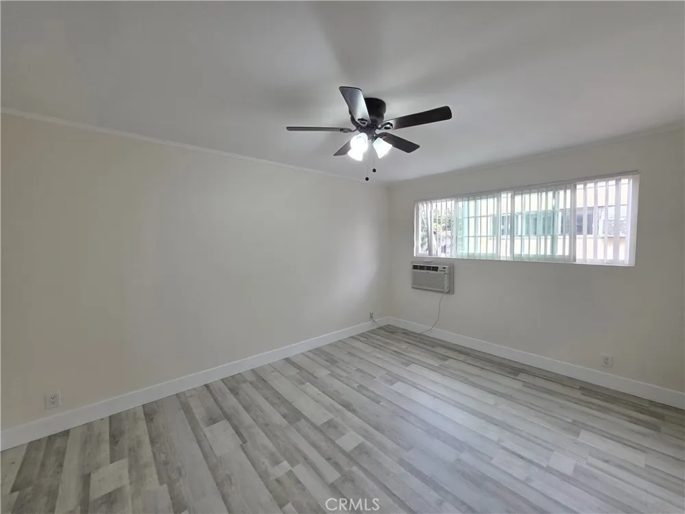 14609 Saticoy #24 Van Nuys, CA 91405