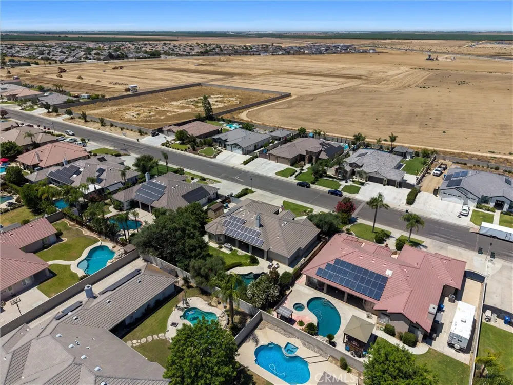 14005 Austin Creek Avenue Bakersfield, CA 93314