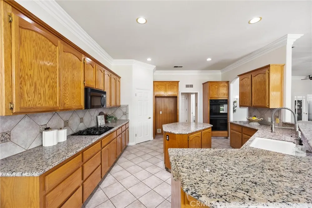 14005 Austin Creek Avenue Bakersfield, CA 93314
