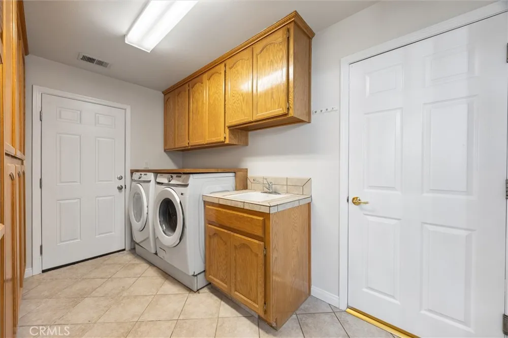 14005 Austin Creek Avenue Bakersfield, CA 93314