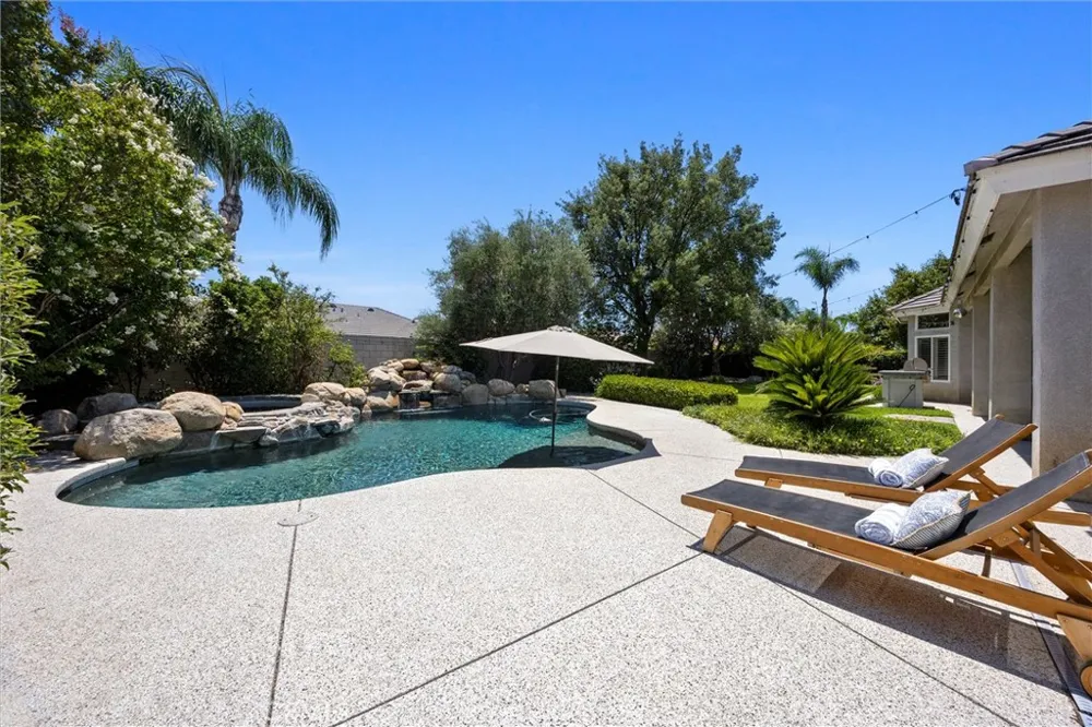 14005 Austin Creek Avenue Bakersfield, CA 93314