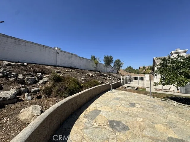 805 Alpine Court Lake Elsinore, CA 92530