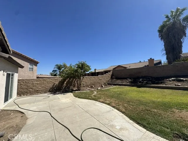 805 Alpine Court Lake Elsinore, CA 92530