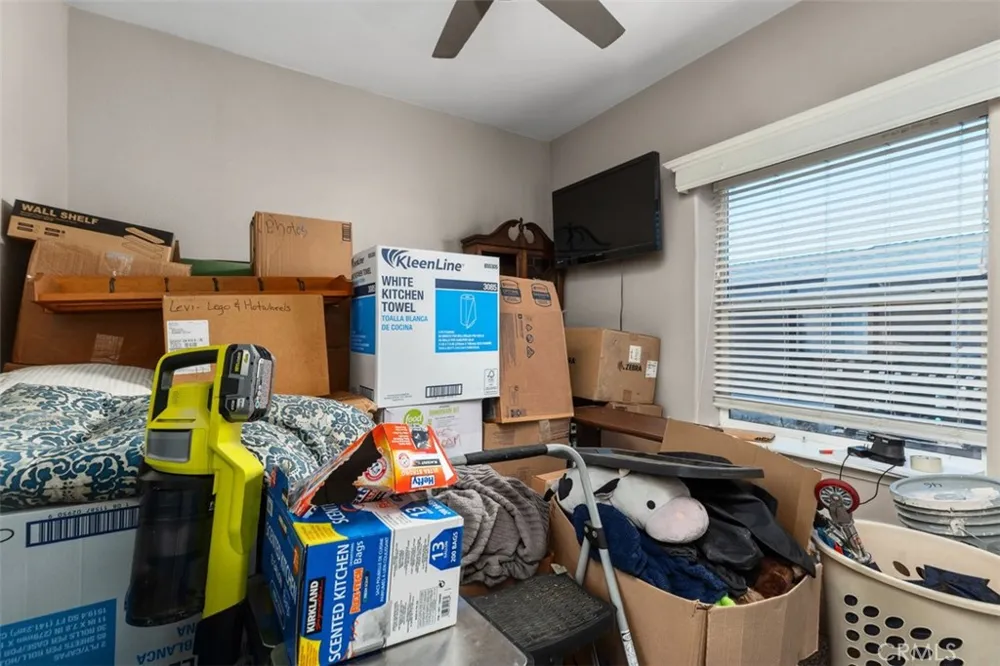 5815 La Palma Ave #304 Anaheim, CA 92807