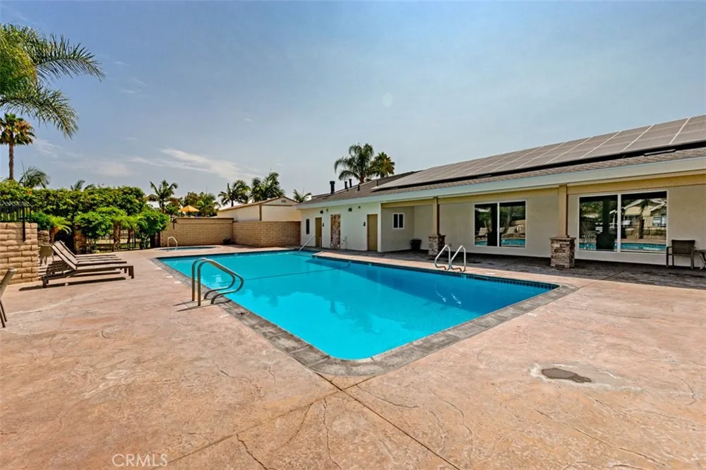 5815 La Palma Ave #304 Anaheim, CA 92807