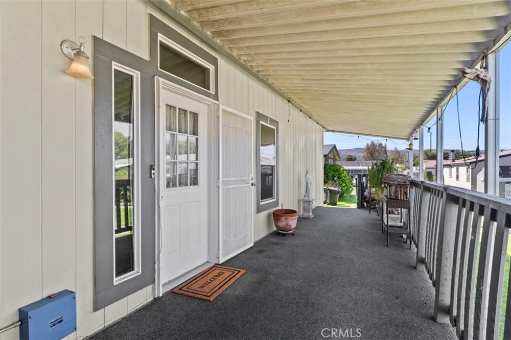 5815 La Palma Ave #304 Anaheim, CA 92807