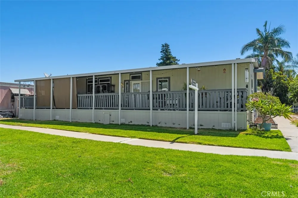 5815 La Palma Ave #304 Anaheim, CA 92807