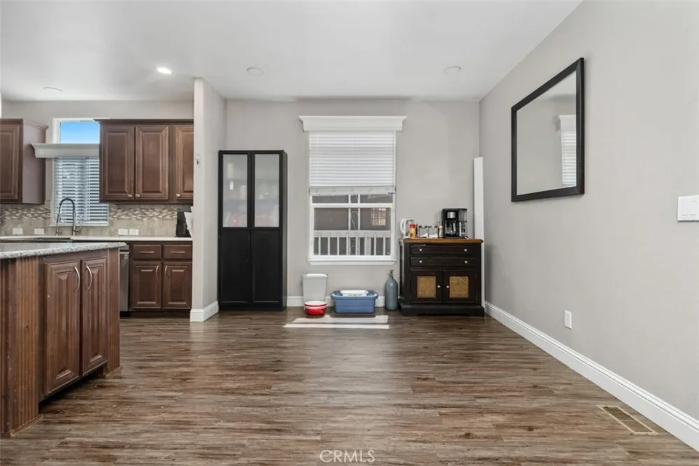 5815 La Palma Ave #304 Anaheim, CA 92807