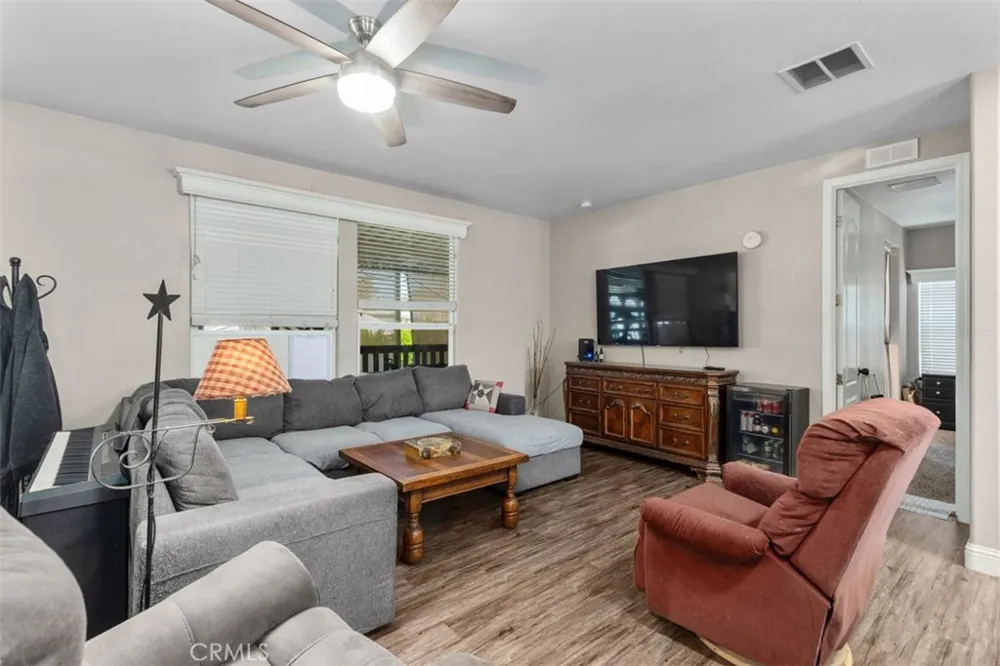 5815 La Palma Ave #304 Anaheim, CA 92807