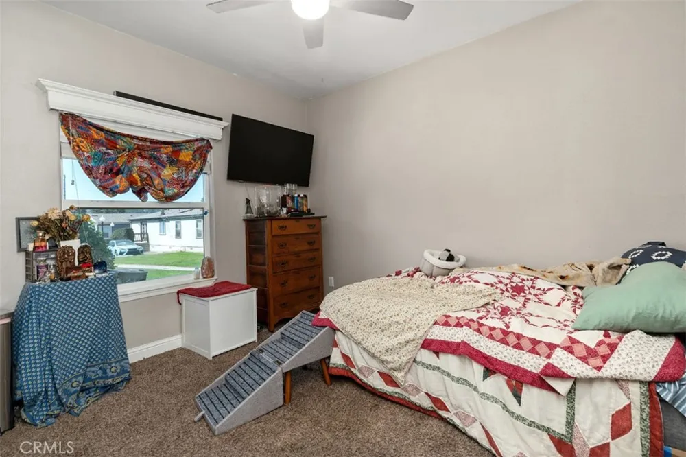 5815 La Palma Ave #304 Anaheim, CA 92807