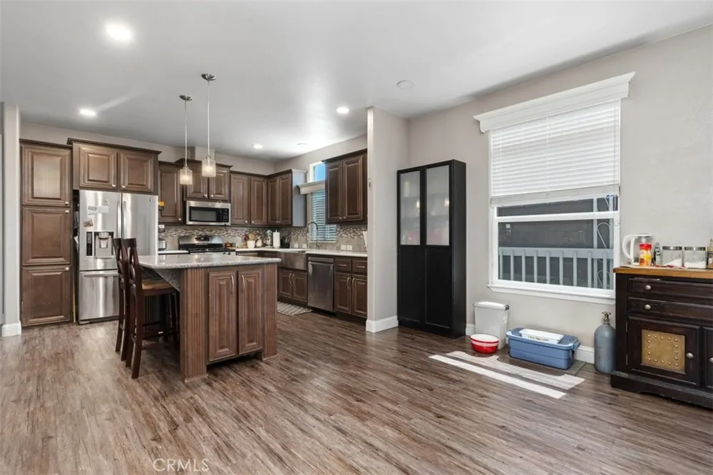 5815 La Palma Ave #304 Anaheim, CA 92807
