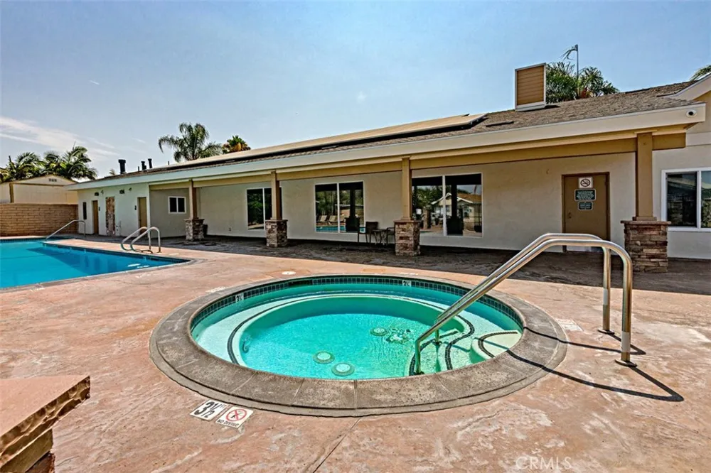 5815 La Palma Ave #304 Anaheim, CA 92807