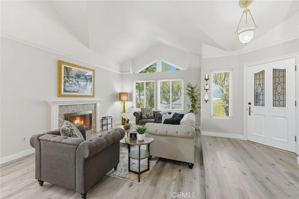 45768 Creekside Temecula, CA 92592