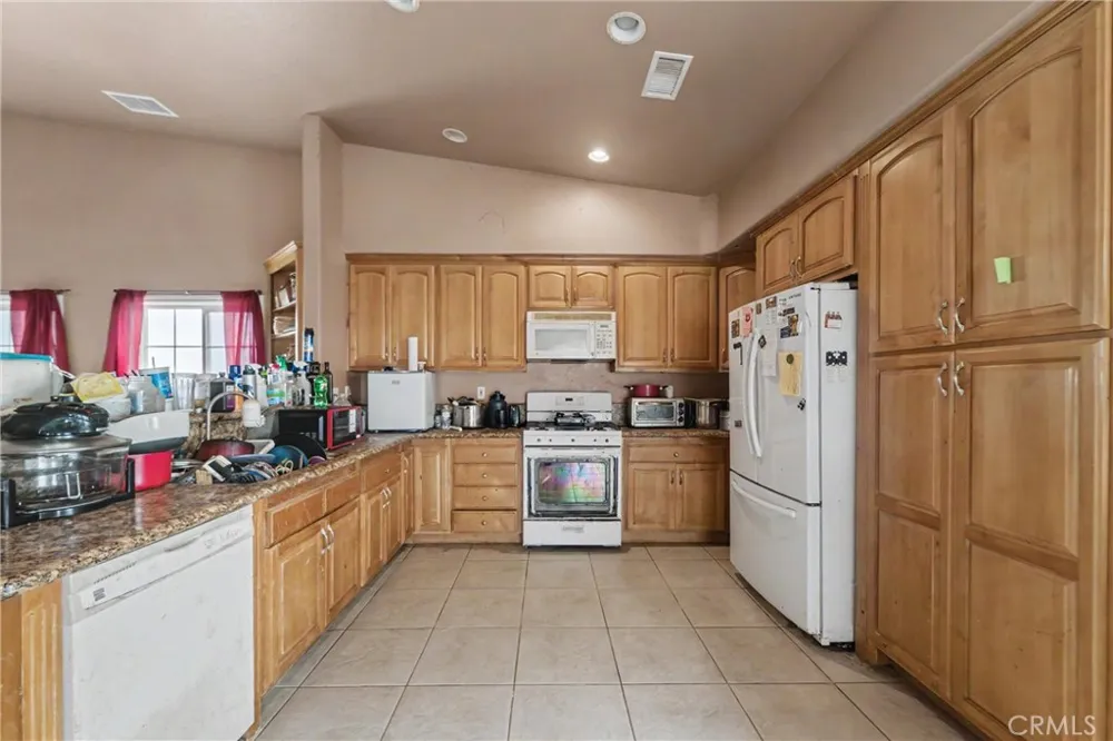59340 Roger Lane Anza, CA 92539