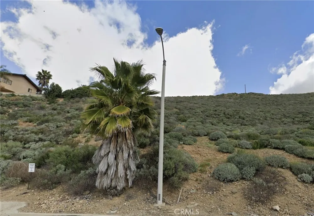 3 Crews Hil Drive Menifee, CA 92586