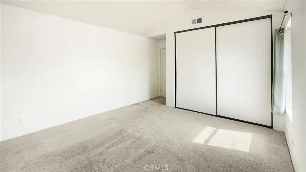 42126 Roanoake Street Temecula, CA 92591