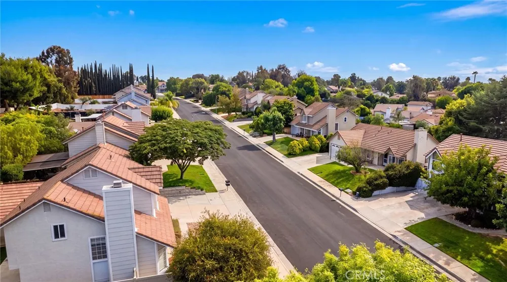 42126 Roanoake Street Temecula, CA 92591