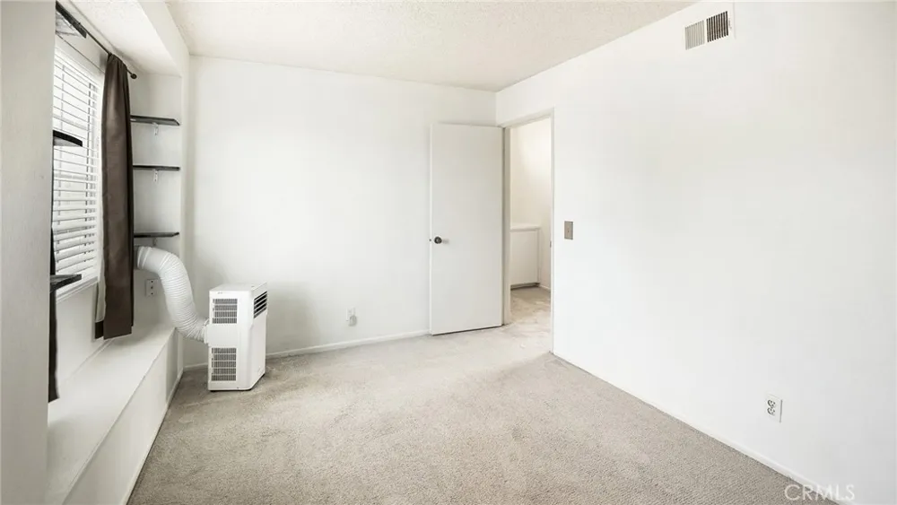 42126 Roanoake Street Temecula, CA 92591