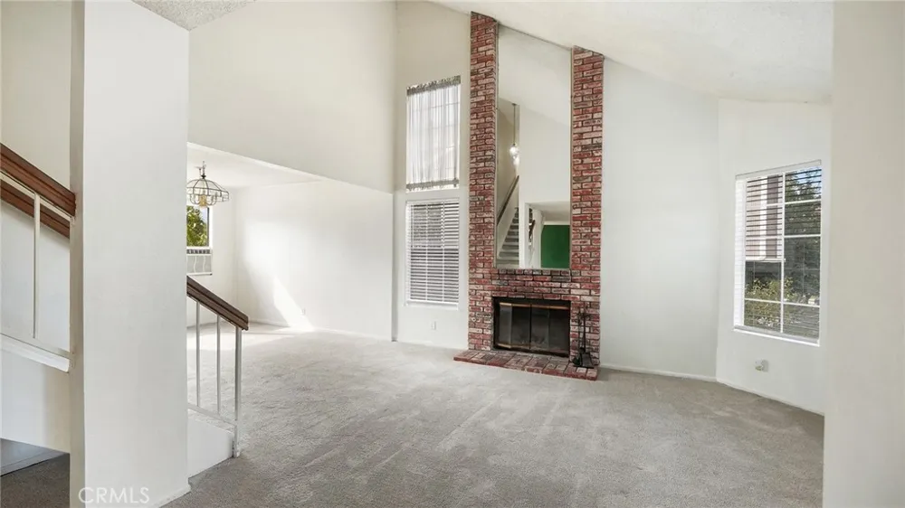 42126 Roanoake Street Temecula, CA 92591