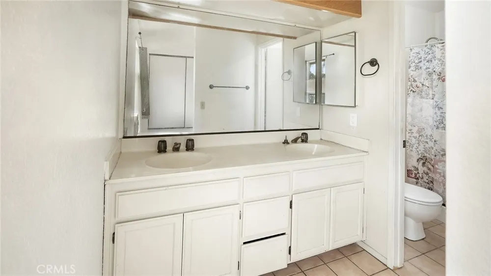 42126 Roanoake Street Temecula, CA 92591