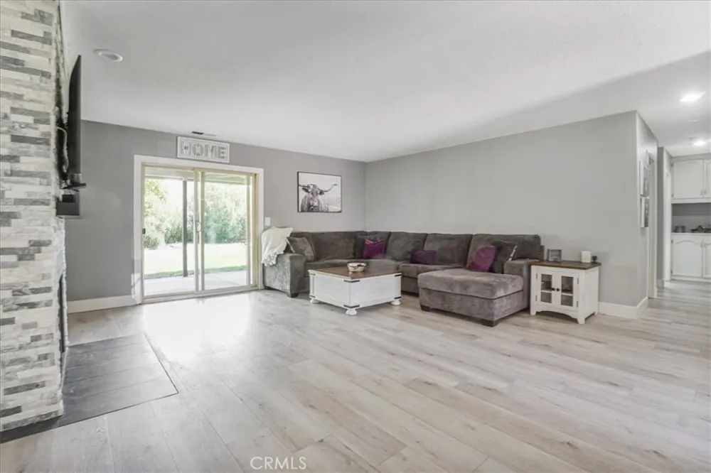 23662 Fair Weather Canyon Lake, CA 92587
