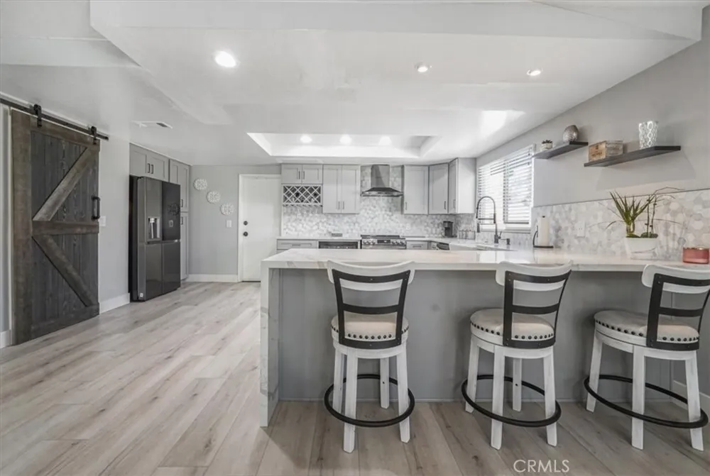 23662 Fair Weather Canyon Lake, CA 92587