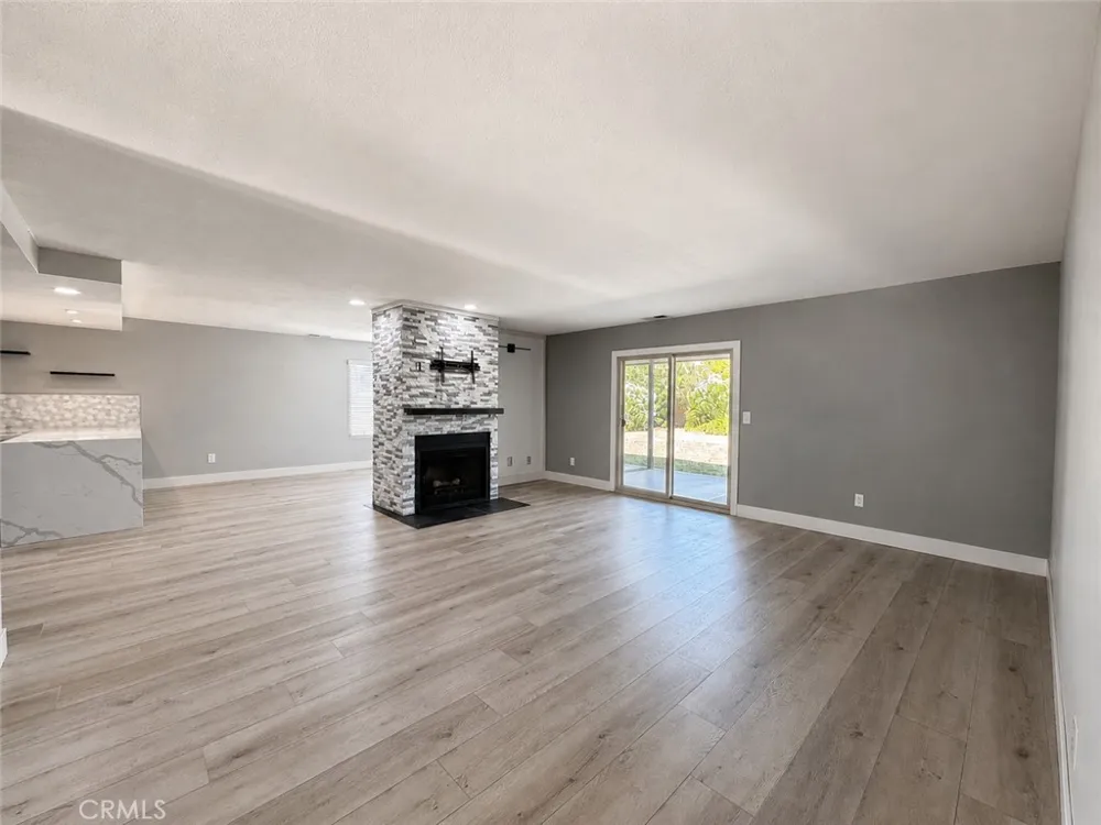 23662 Fair Weather Canyon Lake, CA 92587