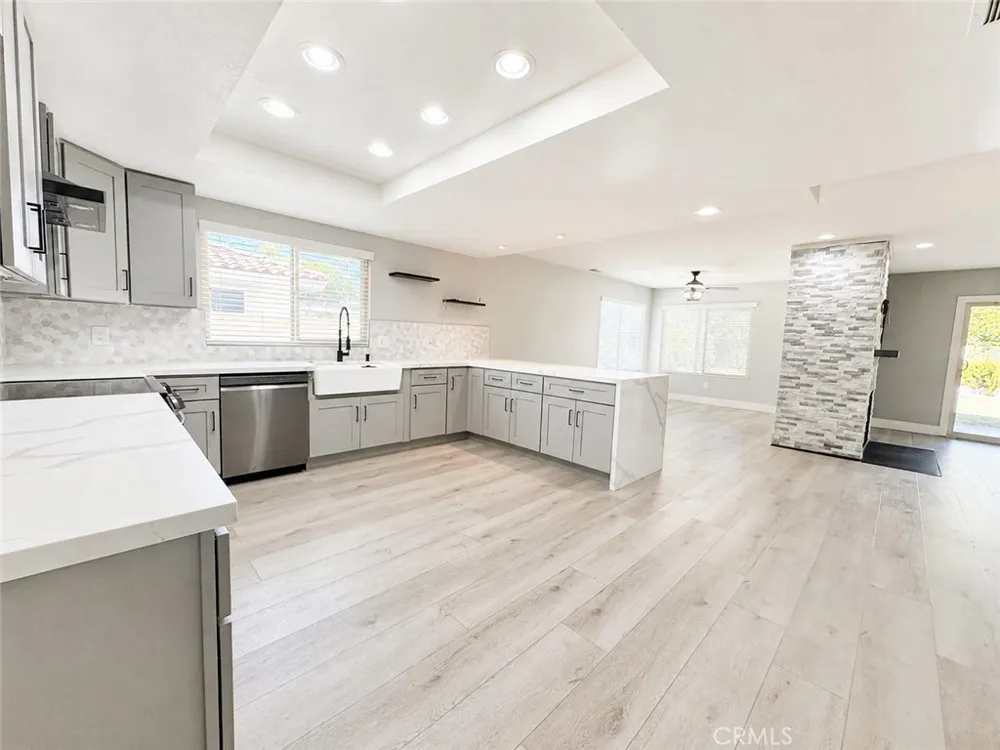 23662 Fair Weather Canyon Lake, CA 92587