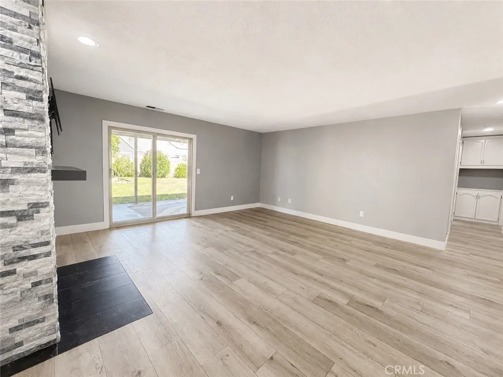 23662 Fair Weather Canyon Lake, CA 92587