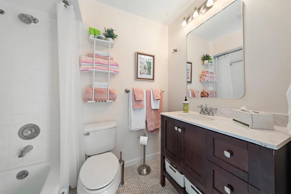 18480 SE WOOD HAVEN LANE #J Jupiter, FL 33469