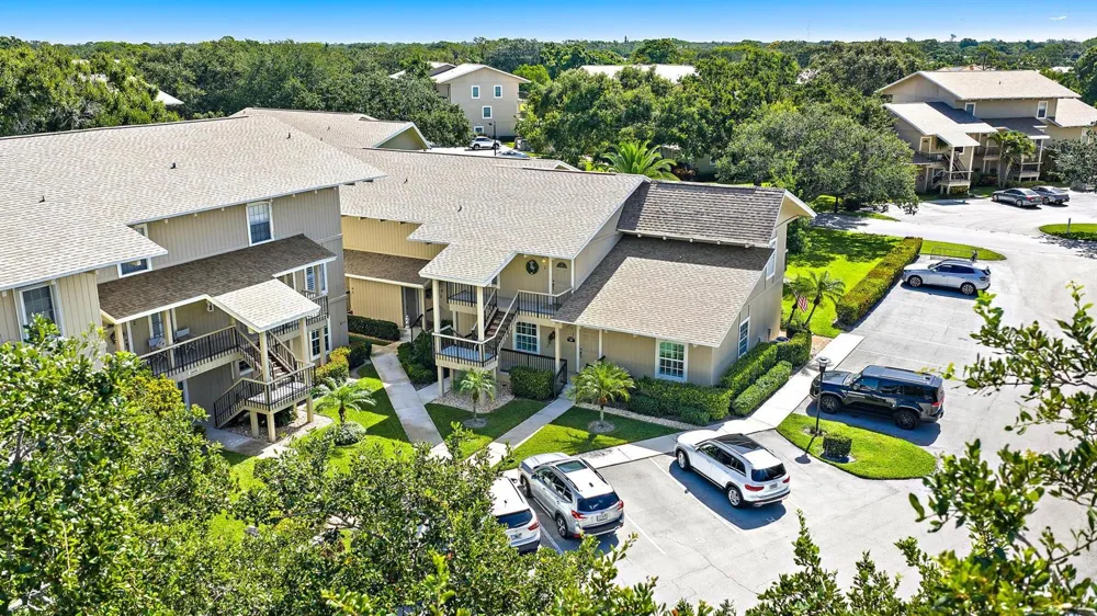 18480 SE WOOD HAVEN LANE #J Jupiter, FL 33469