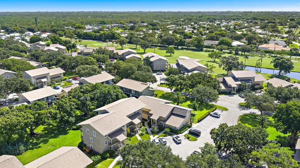 18480 SE WOOD HAVEN LANE #J Jupiter, FL 33469