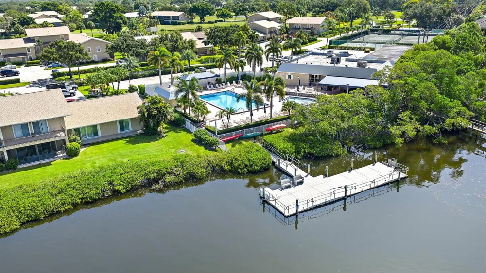 18480 SE WOOD HAVEN LANE #J Jupiter, FL 33469